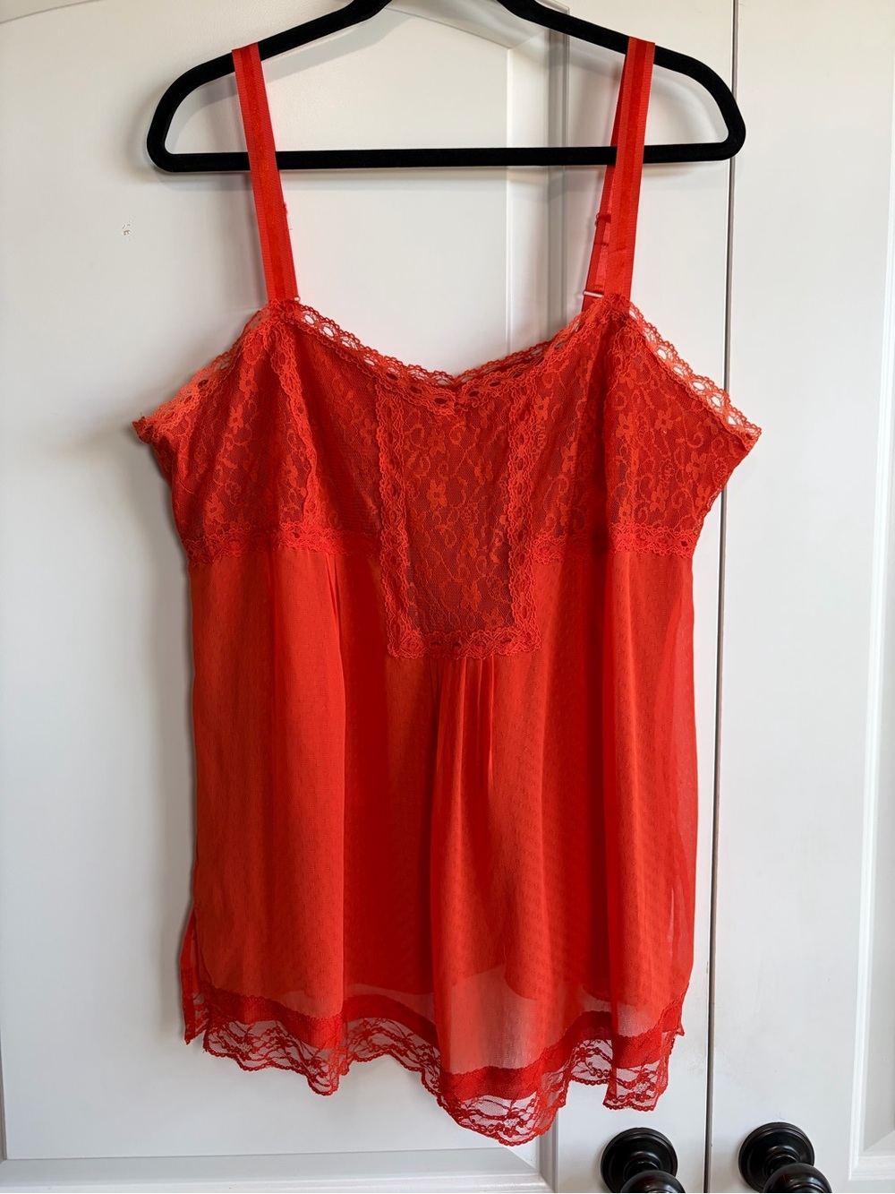 apostrophe Lace Trim Sleeveless Camisole Top in Orange